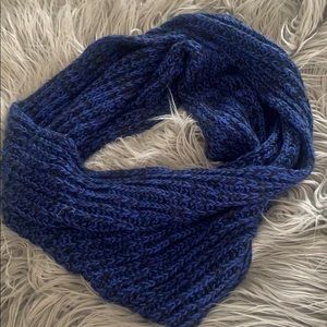 Infinity scarf